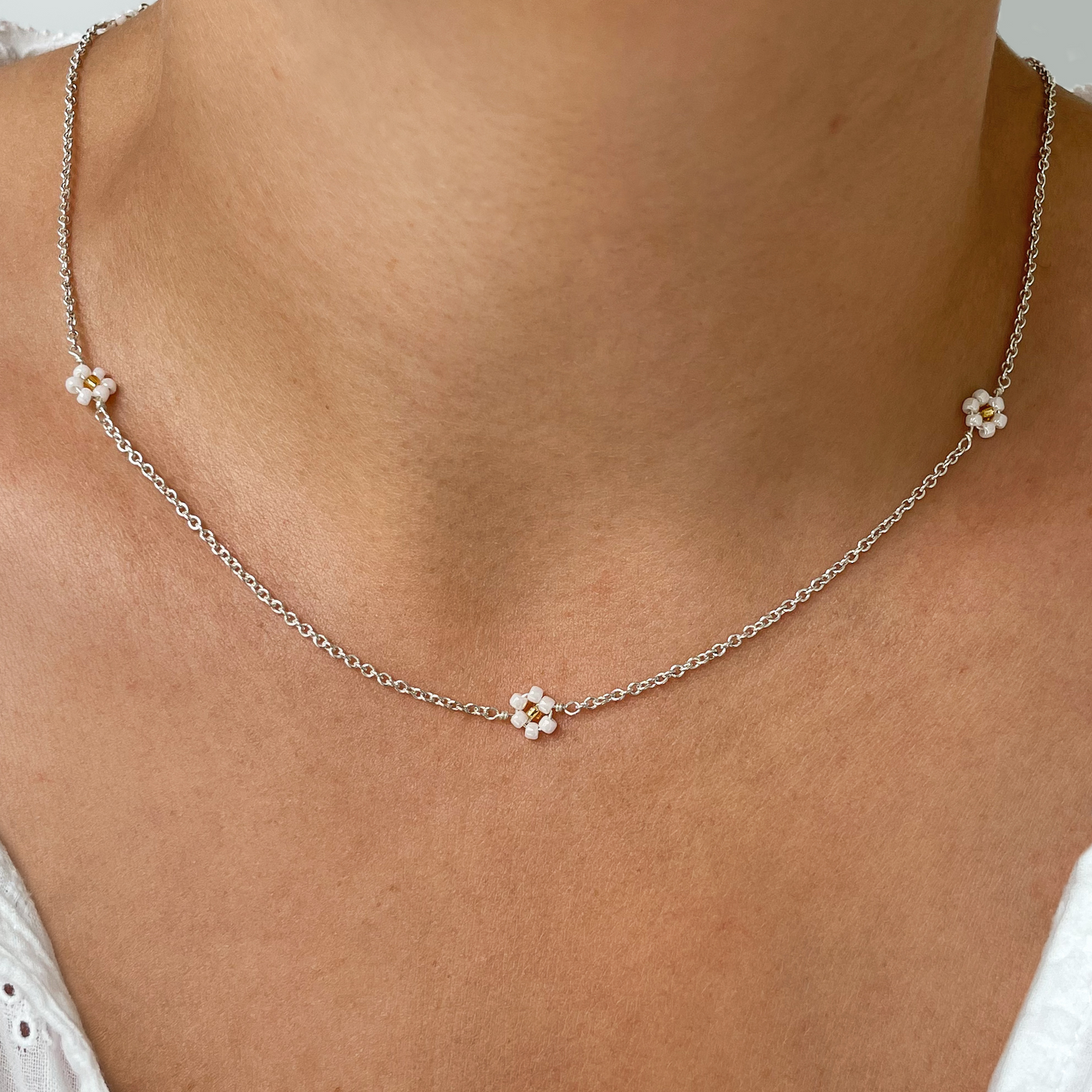 Daisy necklace — Silver